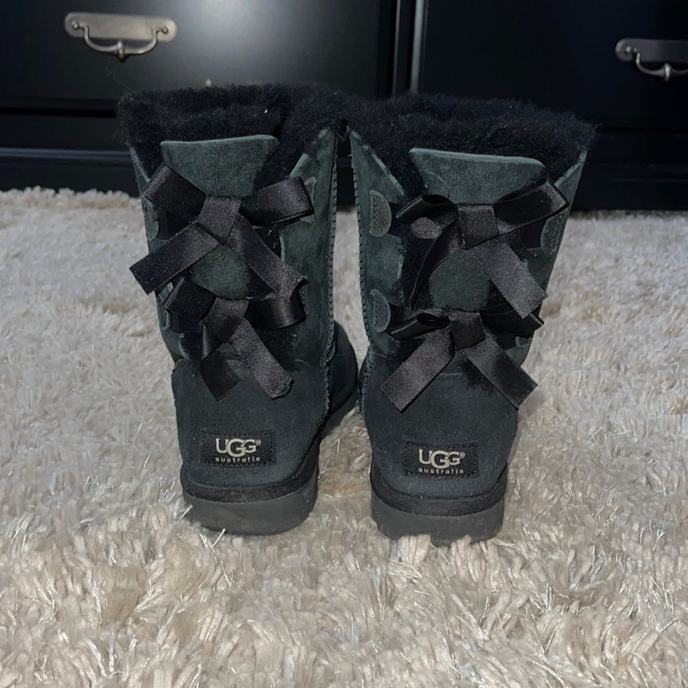 Barely Worn Bailey Bow Black Uggs - image 1
